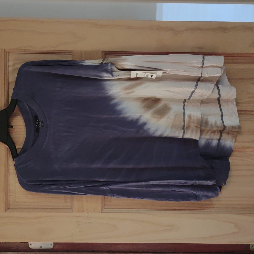 Hi/Low Tie Dye Long sleeve shirt
